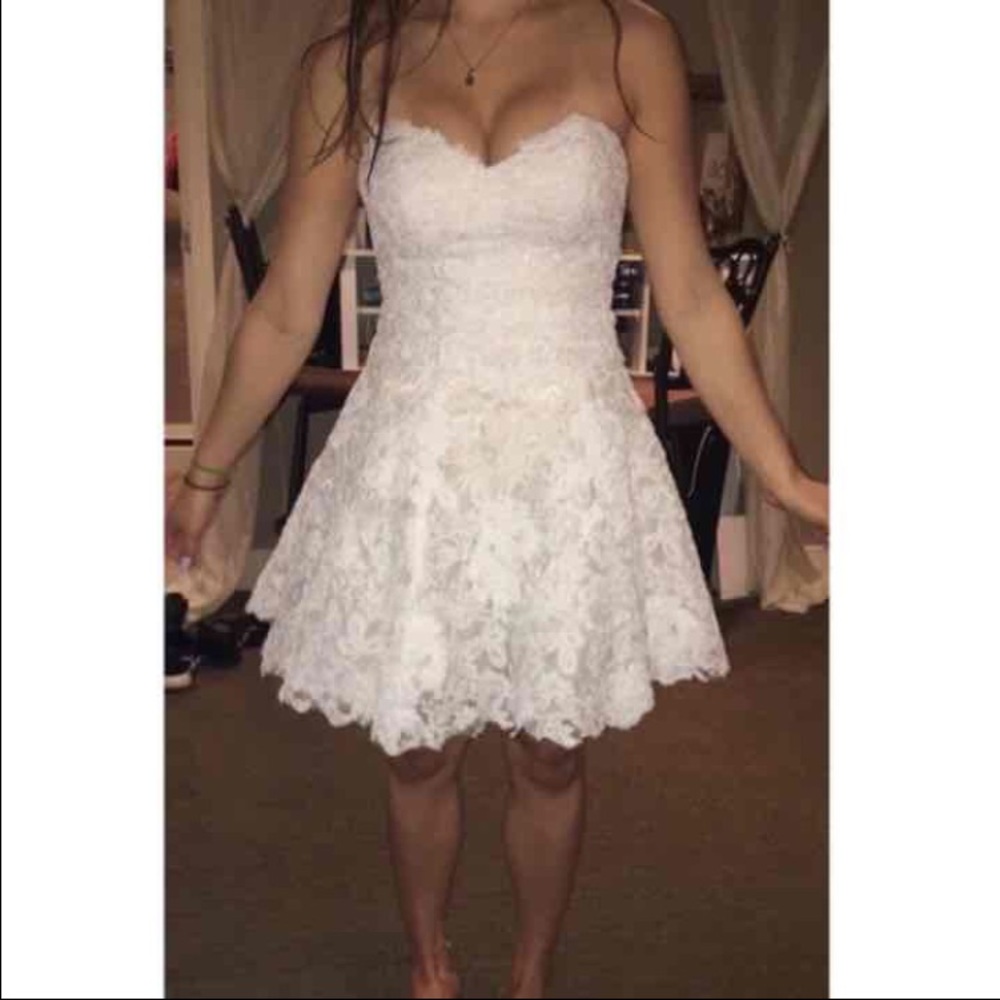 White prom/formal/engagement dress