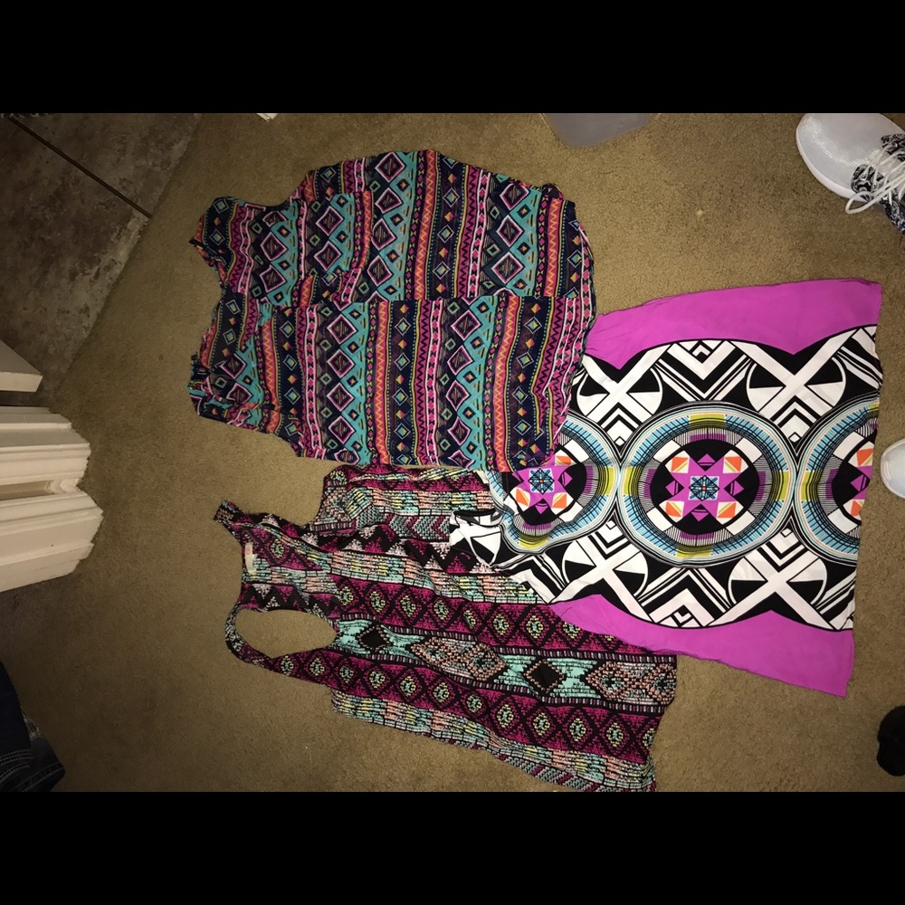 3 cute tanks in good condition!