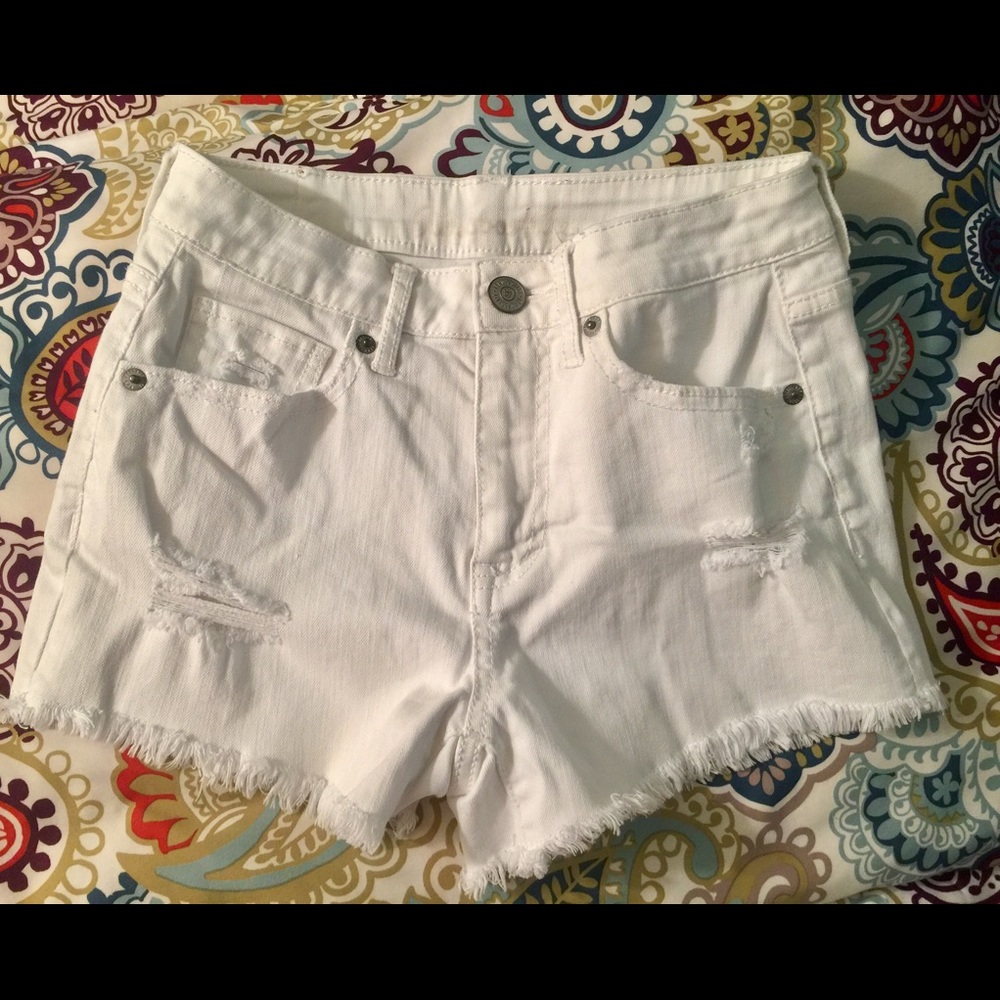 White Aeropostale High-Rise Shorty Denim Shorts