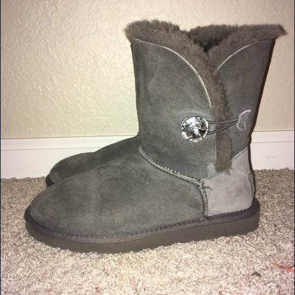 grey uggs size 5 grey uggs size 5