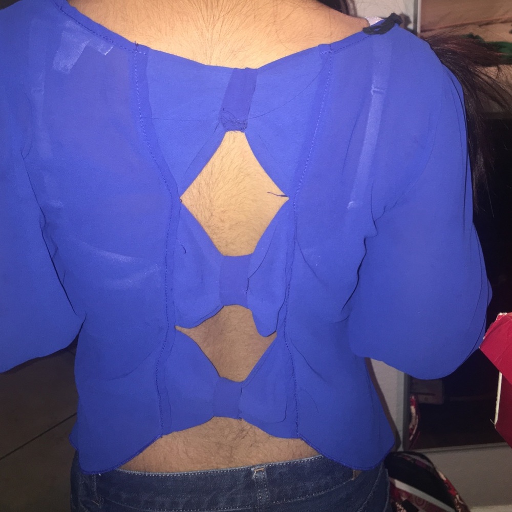 Blouse with opened back