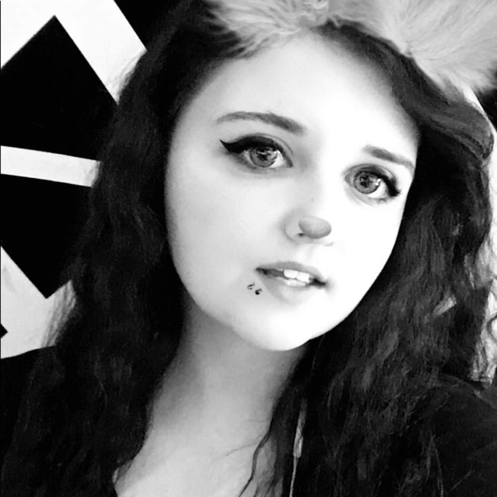 Meet your Posher, Tory