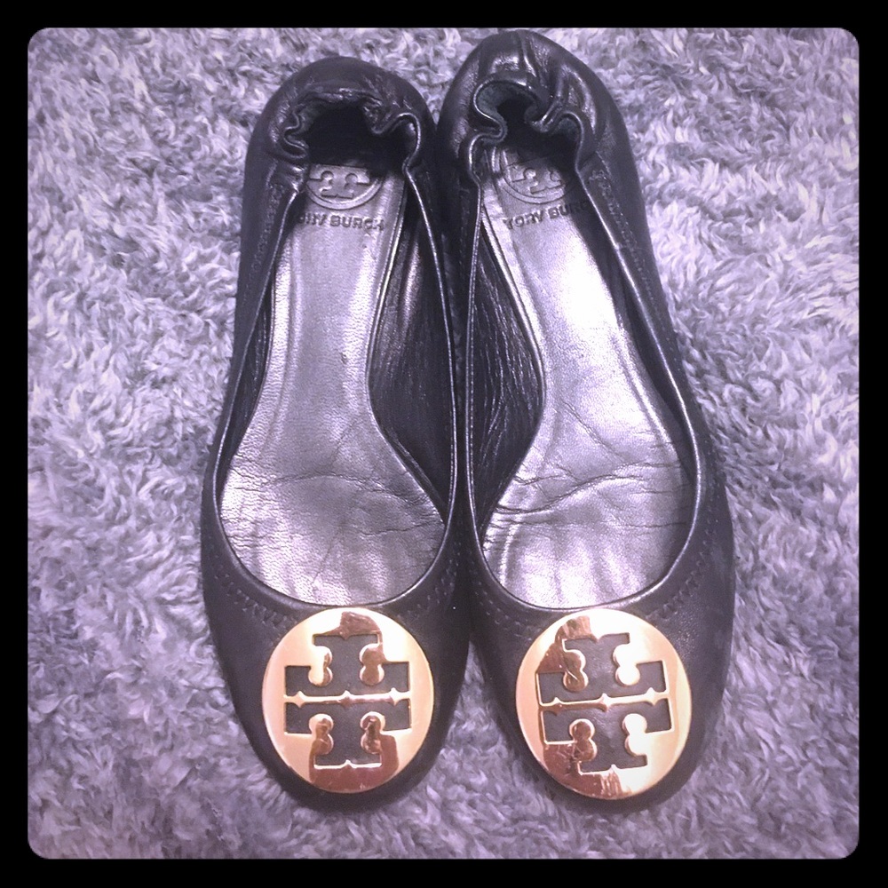 Tory Burch "Minnie" Flat (Black)