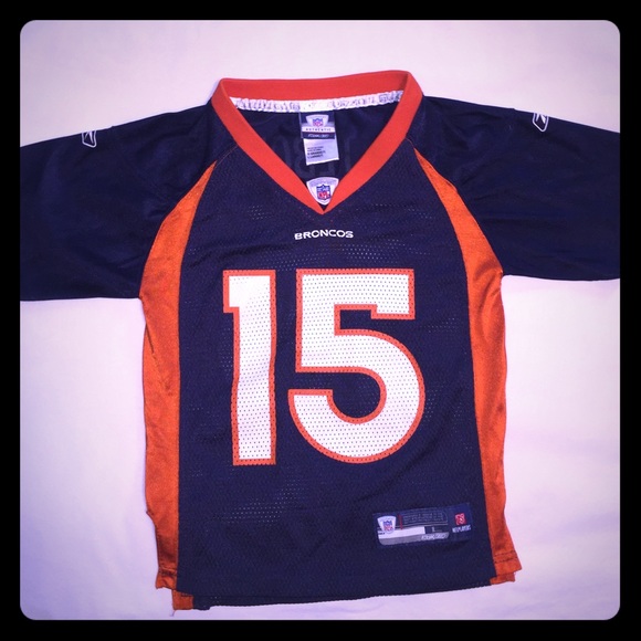 Worn 1x. Literally rips the tags off for no reason - Picture 1 of 3