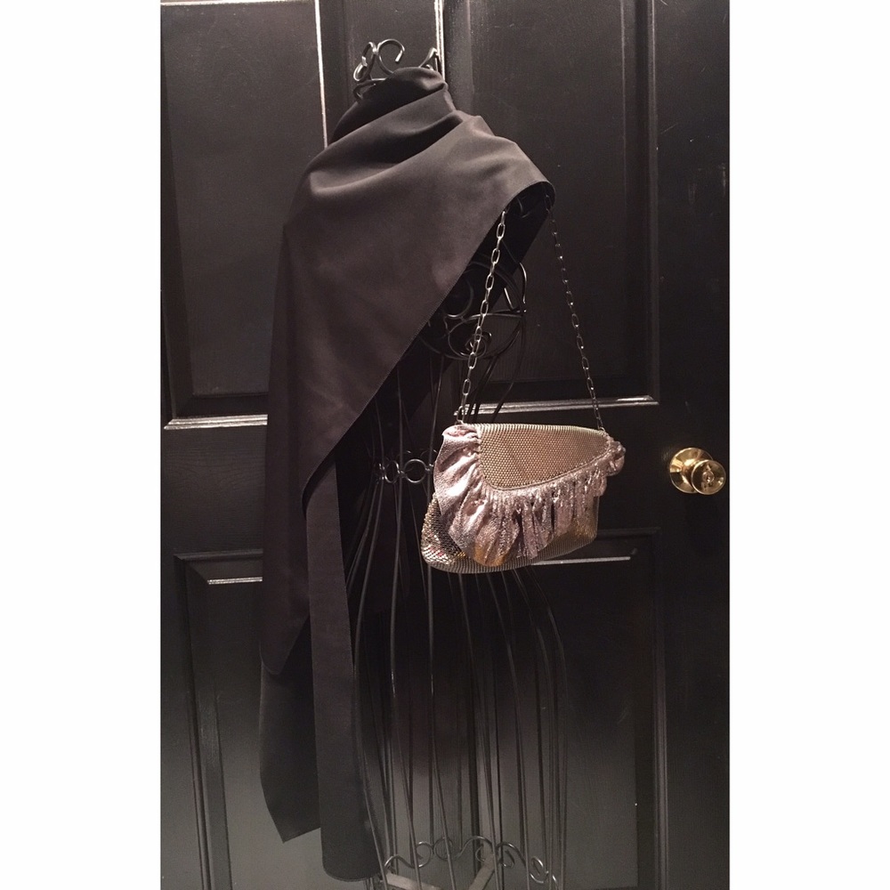 Whiting & Davis clutch