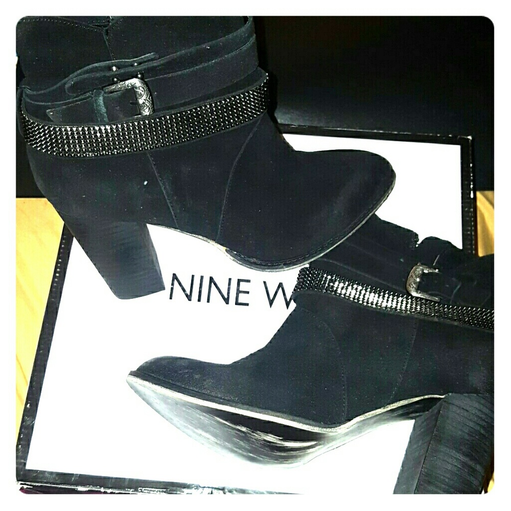 Nine West Black booties NEW