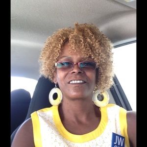 Meet your Posher, Diane