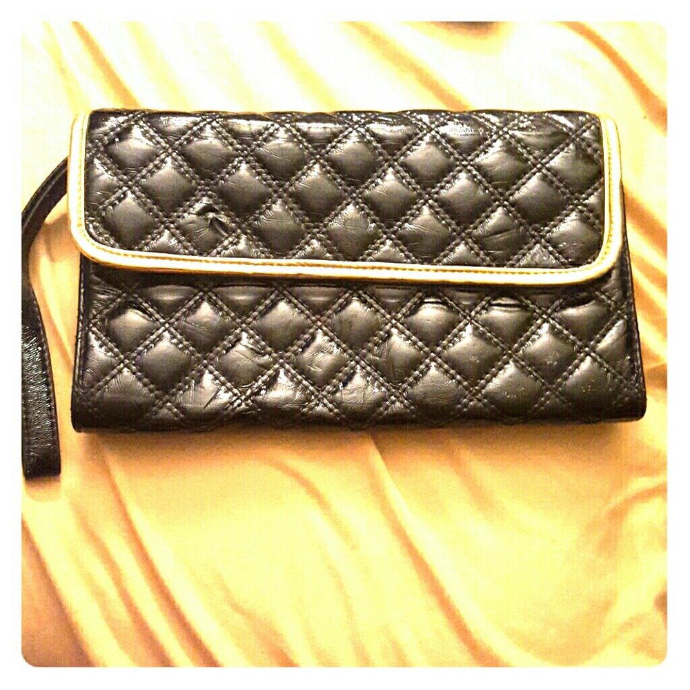 Aldo clutch