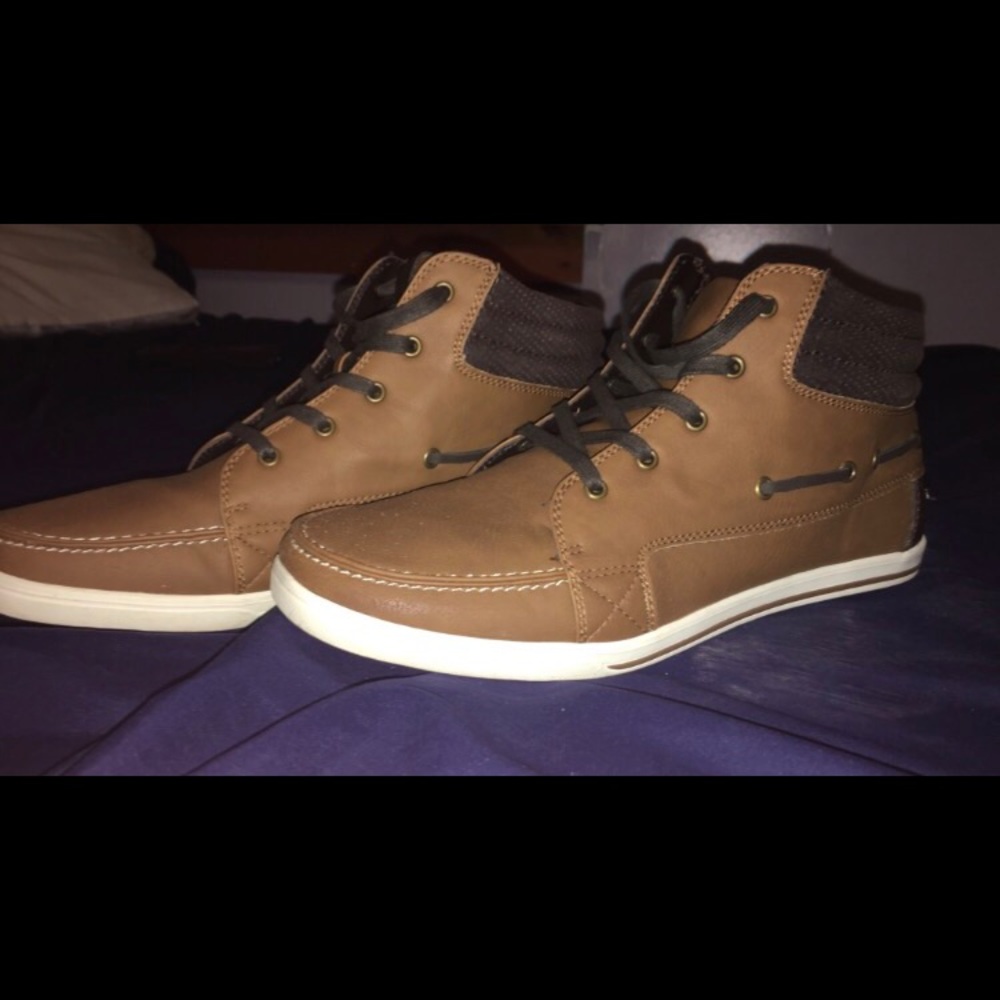 Casual boots