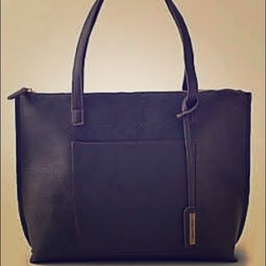 Street Level Zipper Tote