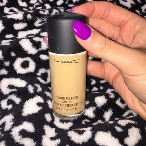 MAC Studio Fix Foundation