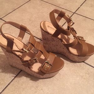 Brown wedges
