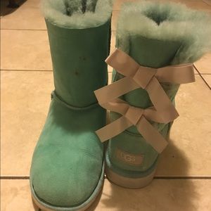 Ugg big girls size 7