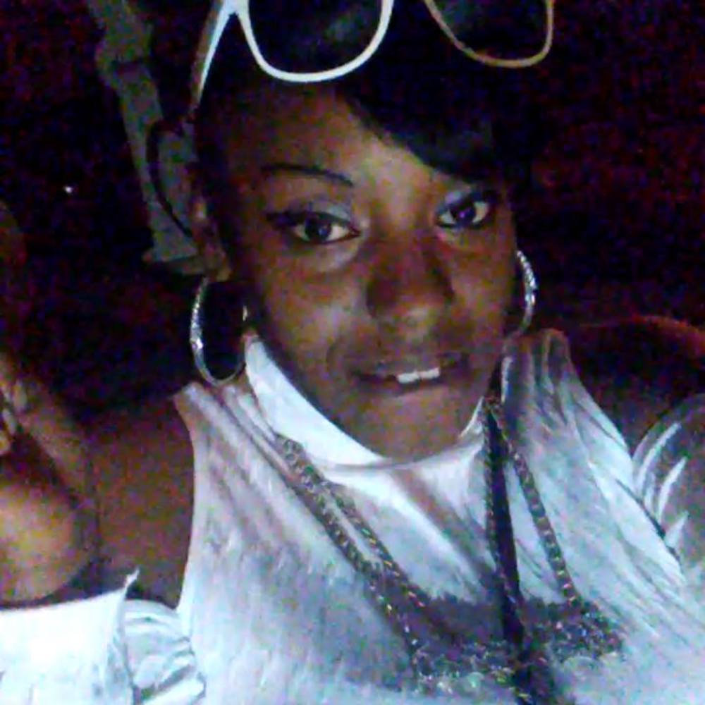 Meet your Posher, Mzcedes