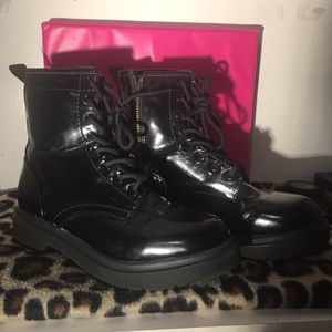 Knock off Doc Martins!