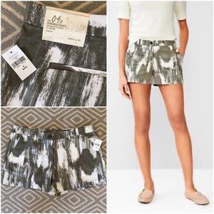 Gap NWT printed summer shorts