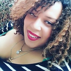 Meet your Posher, Akima