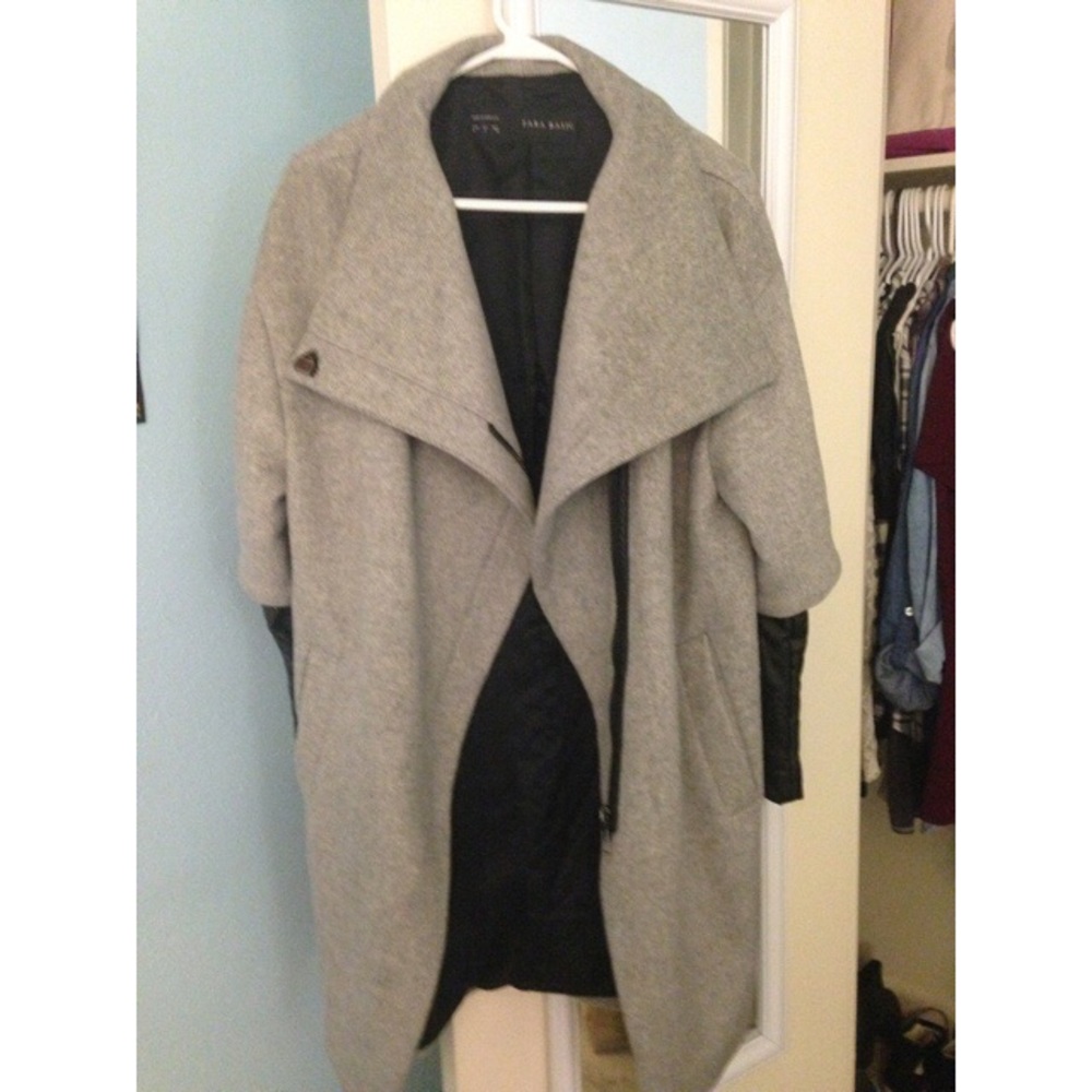 Zara grey quilted leather sleeve coat