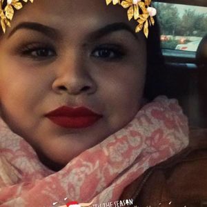 Meet your Posher, Ana laura