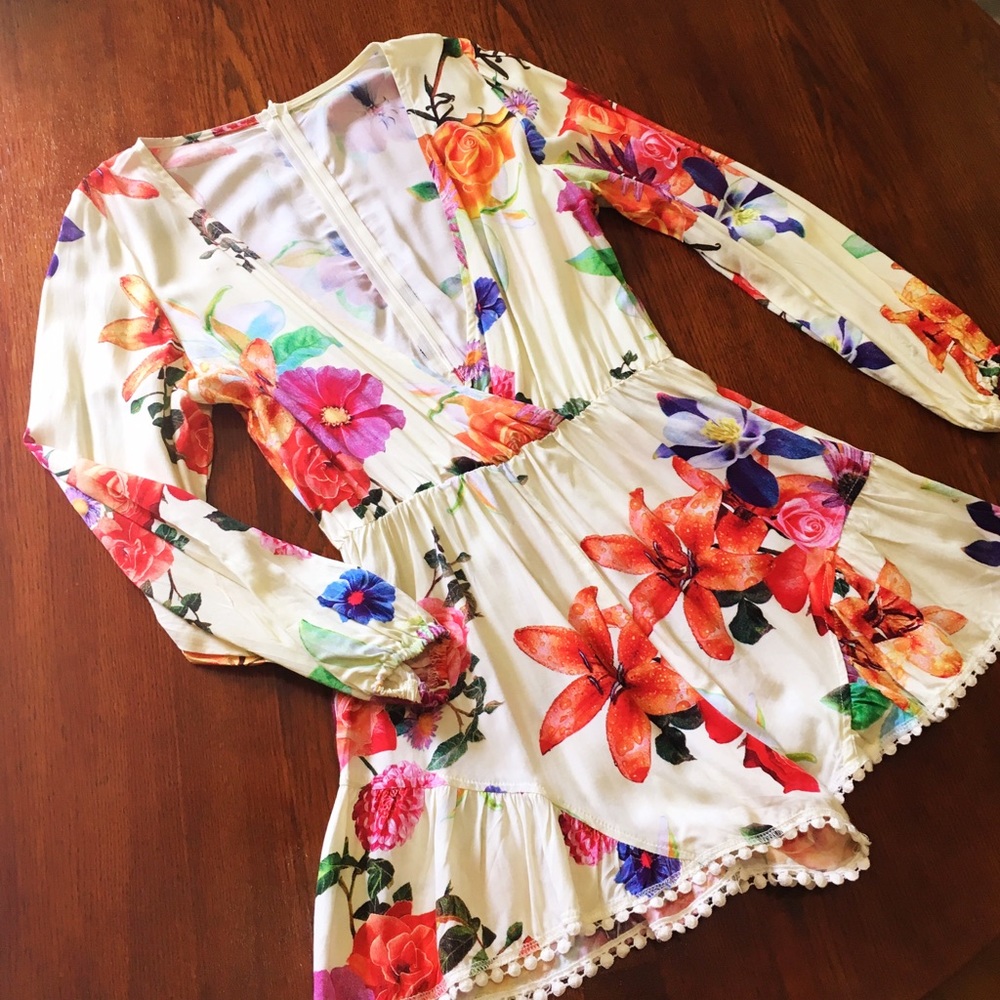Floral long-sleeved playsuit romper