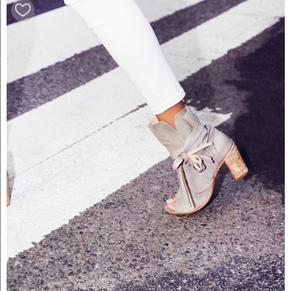 FREE people booties (BLACK)