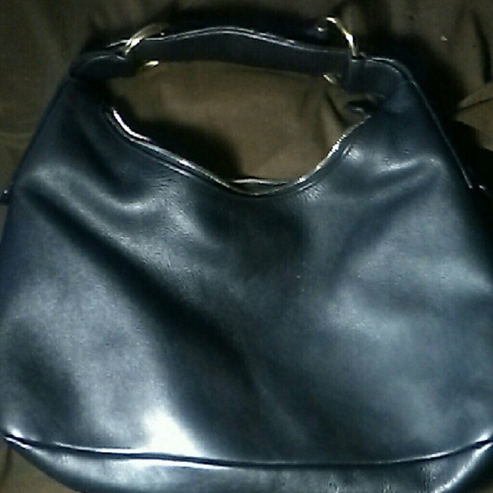 **SOLD** Vintage Black GUCCI Horse Bit Hobo