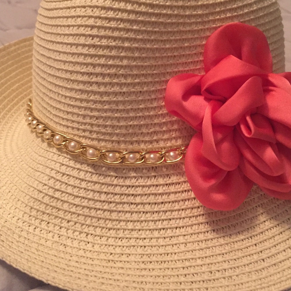 Spring/summer hat - Picture 3 of 3