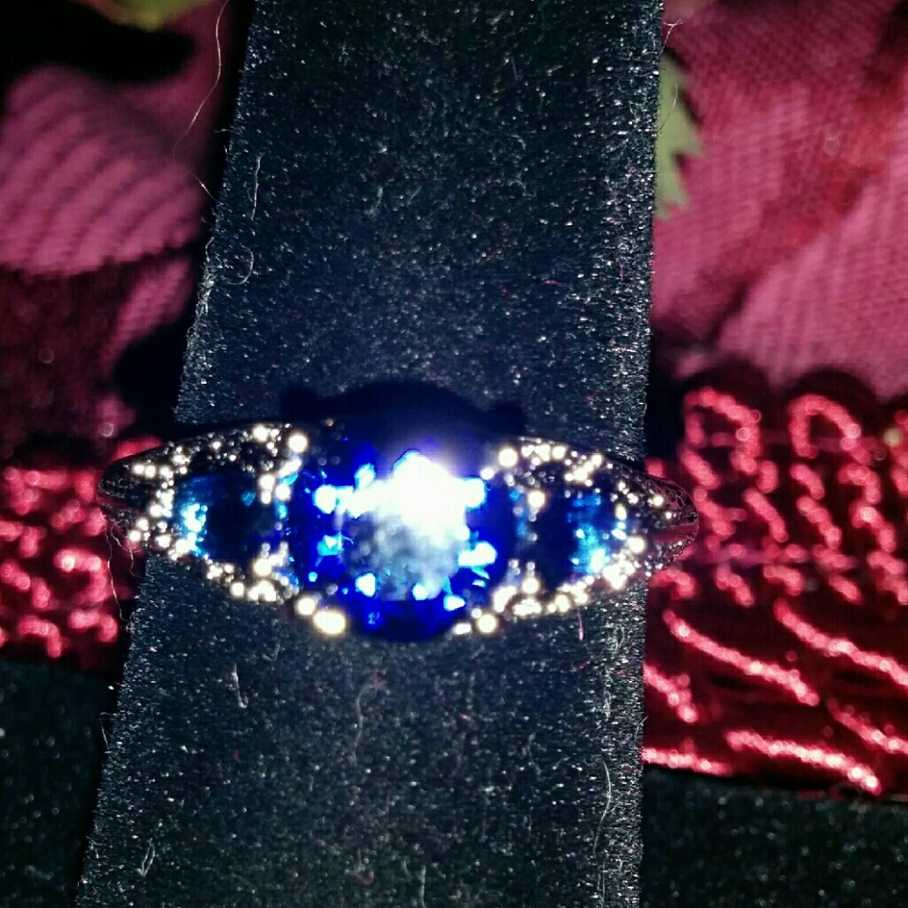 SOLD 3carats of Blue Sapphires with White Sapphires