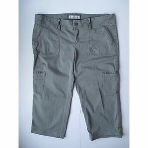 Abercrombie and Fitch Cropped Cargo Pants