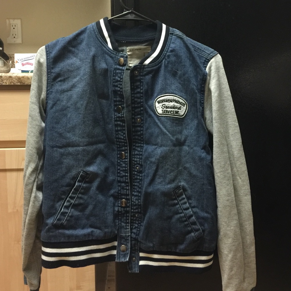 Forever 21 baseball jacket XS