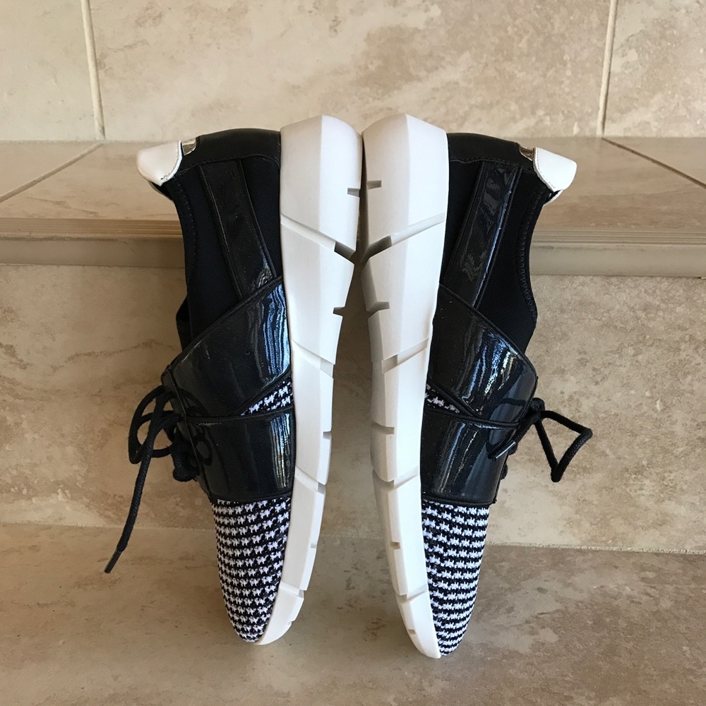Calvin Klein Women's wisteria lace up sneakers - Picture 4 of 4
