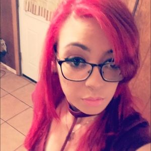 Meet your Posher, Elena