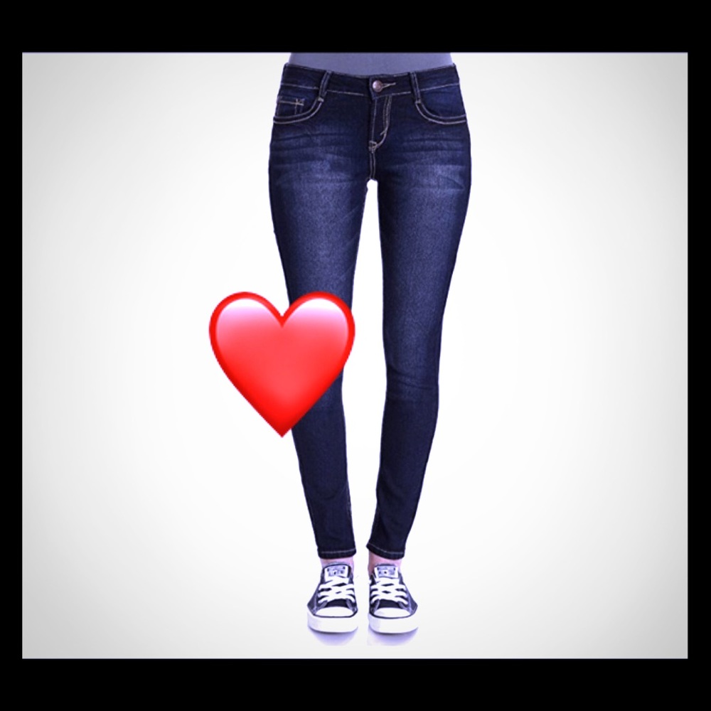 Wallflower skinny jeans ❤ 3 for $20 SALE