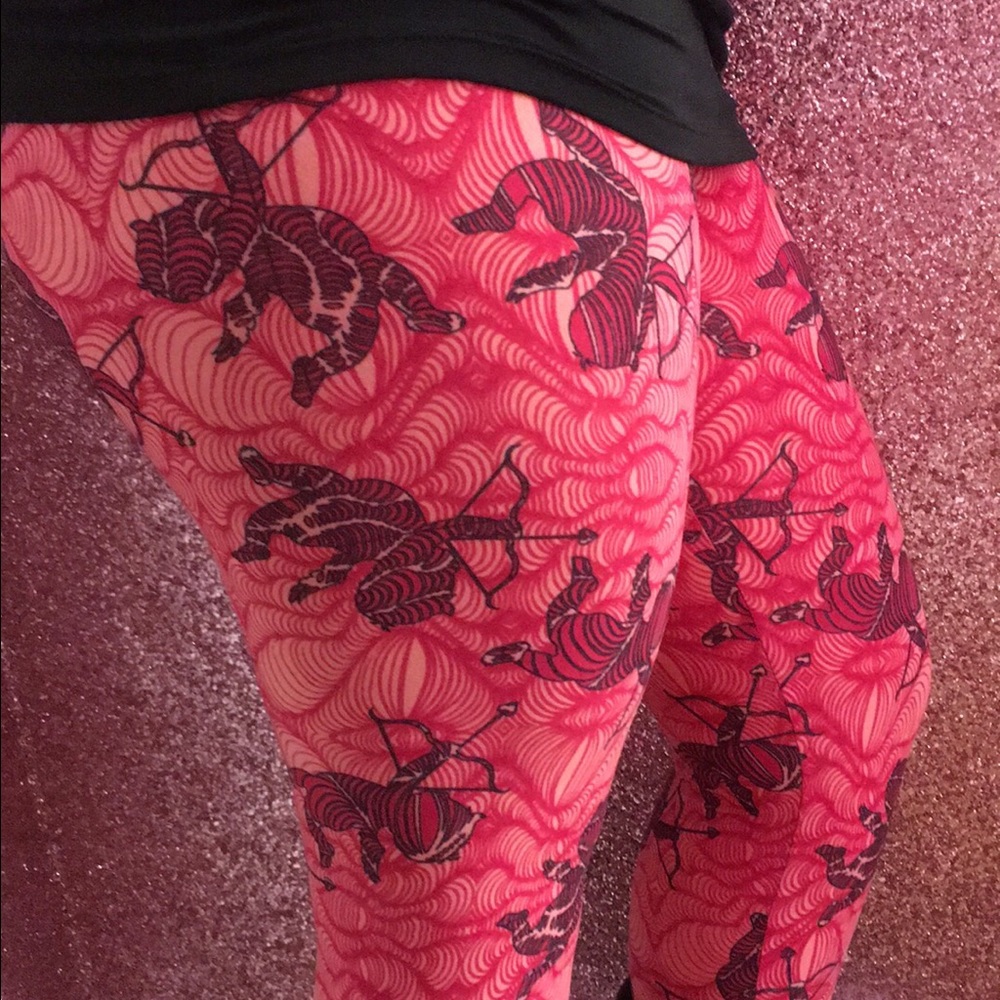 LuLaRoe 💕🦄 valentines leggings os