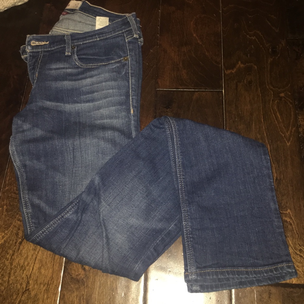 Hollister Jean