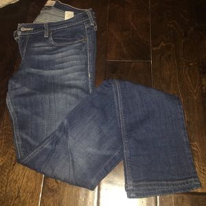 Hollister Jean