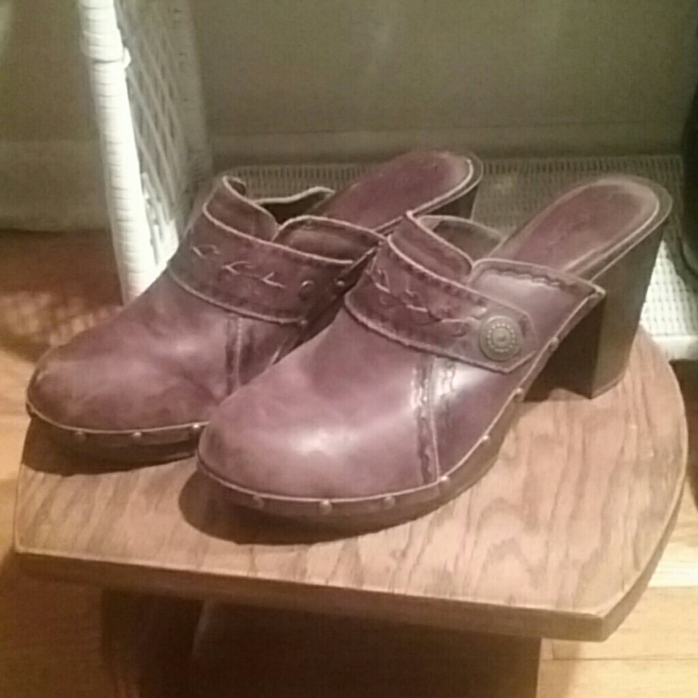 Leather Clogs