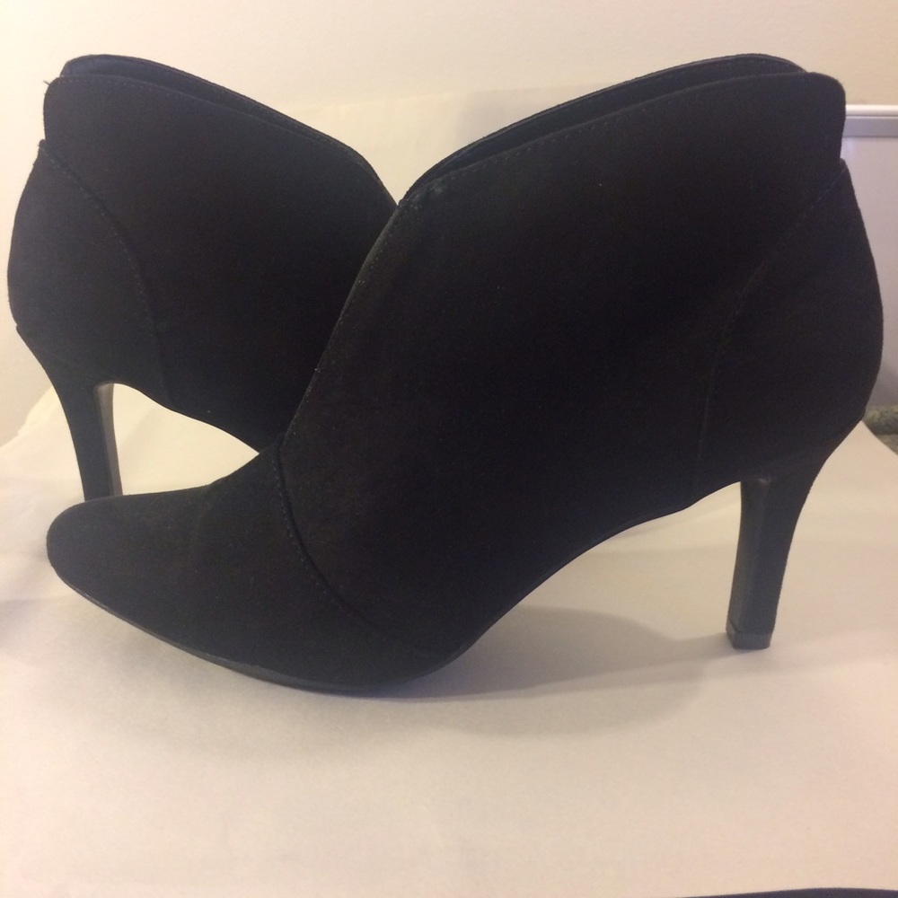 Black suede heeled boots