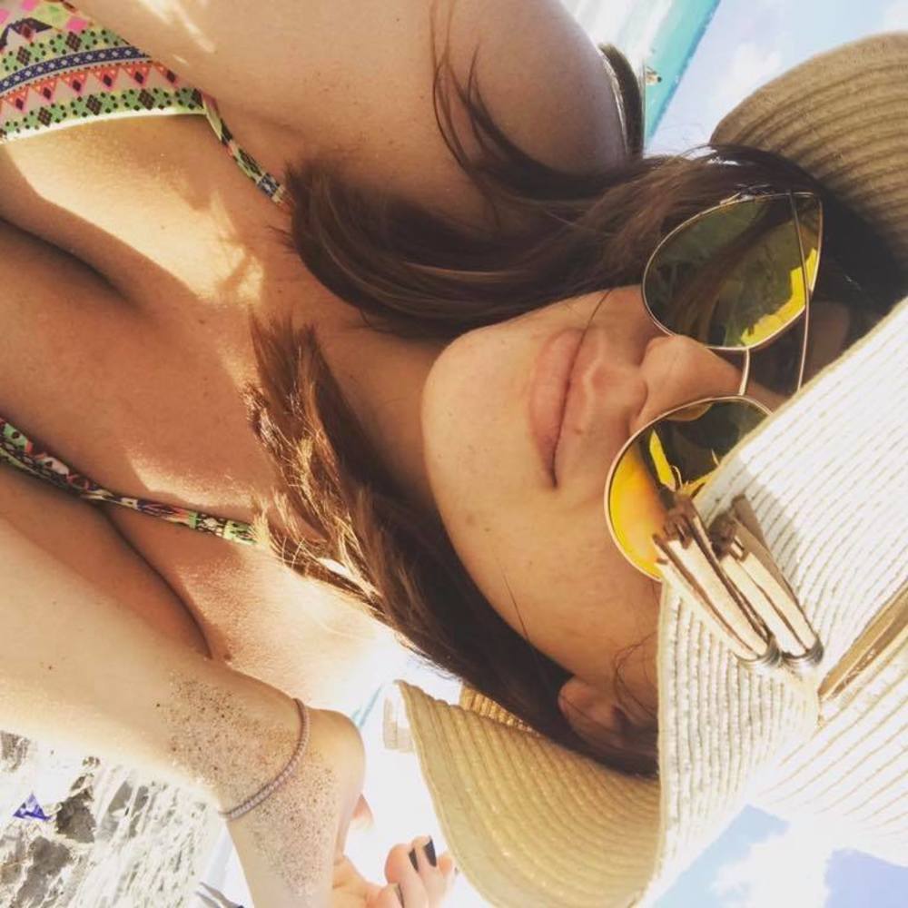 Meet your Posher, Alexis