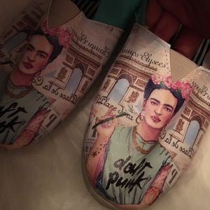 Frida Kahlo shoes