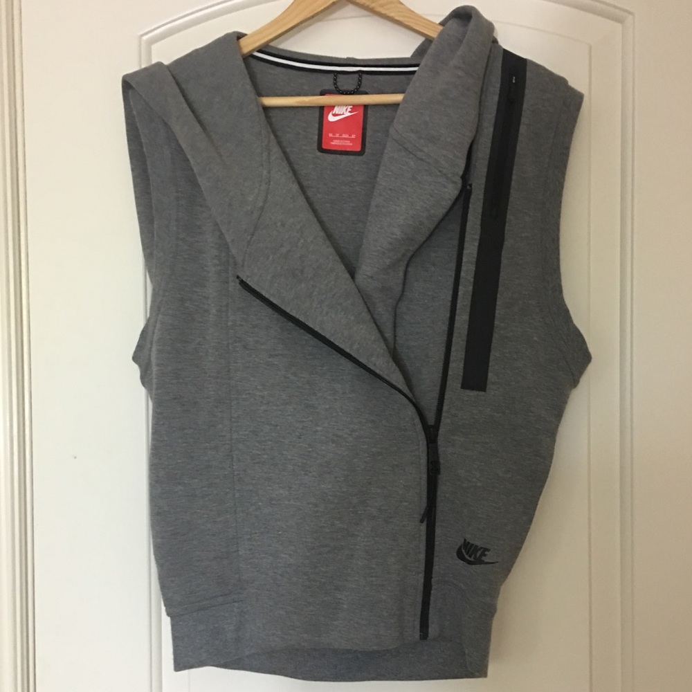 ❌SOLD❌Nike tech hoodie vest