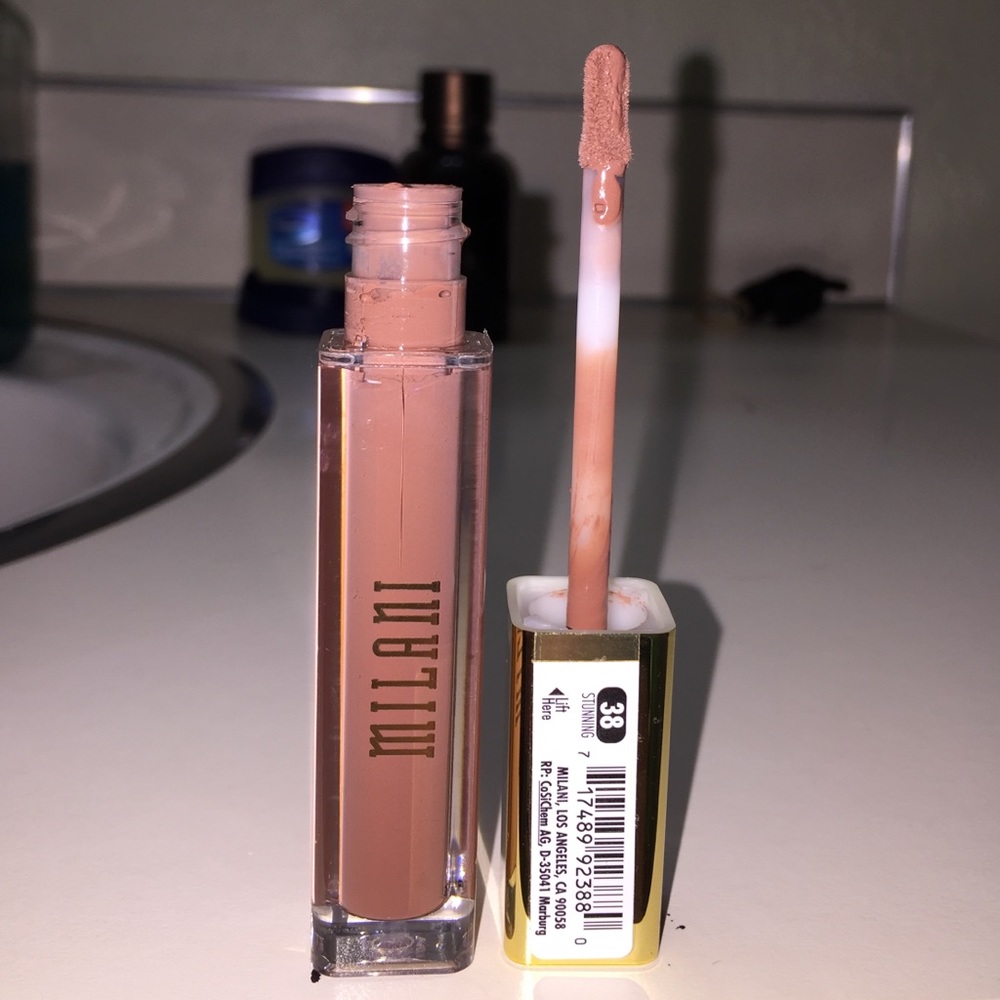 Milani Amore Matte Lip Creme