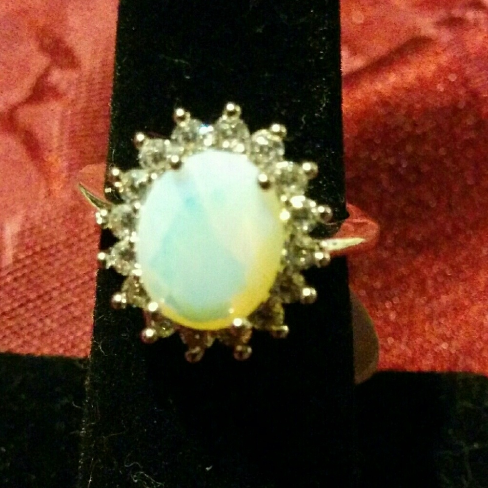 Sz 6 Opal Quartz with white Sapphires