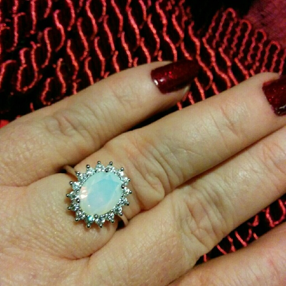 Sz 6 Opal Quartz with white Sapphires - Picture 2 of 3