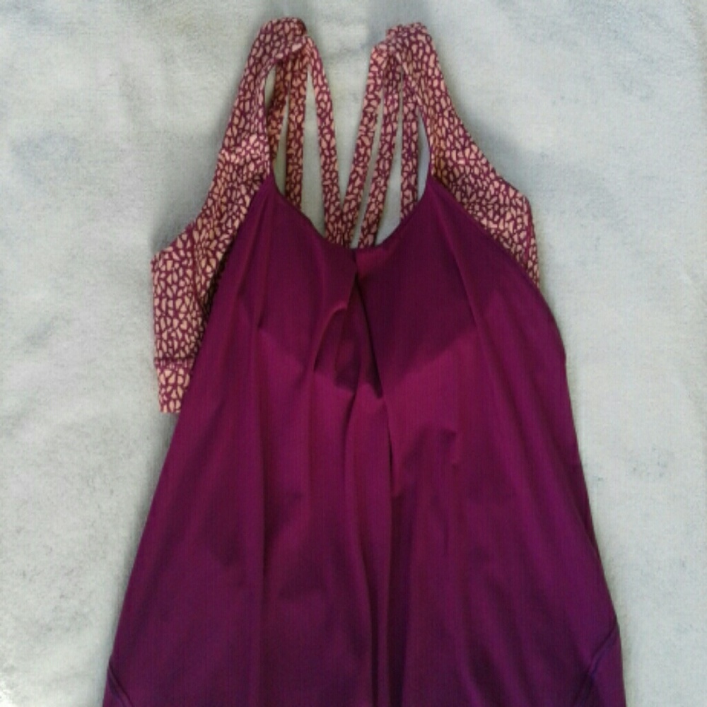 NWOT Lululemon Nouveau limits tank 6