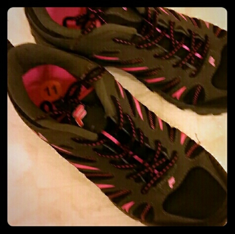 FILA Pink and Charcoal Running Shoes