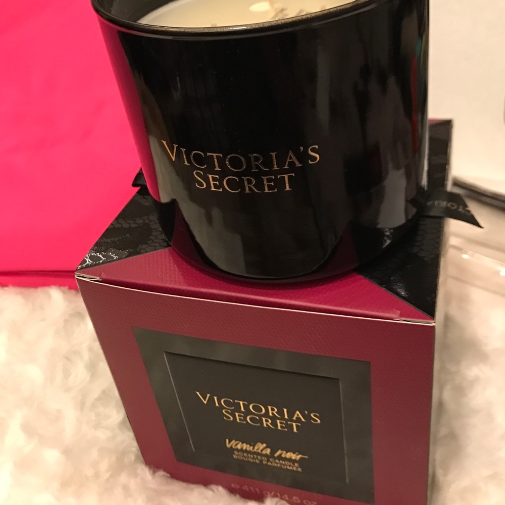 VICTORIA'S SECRET Candle