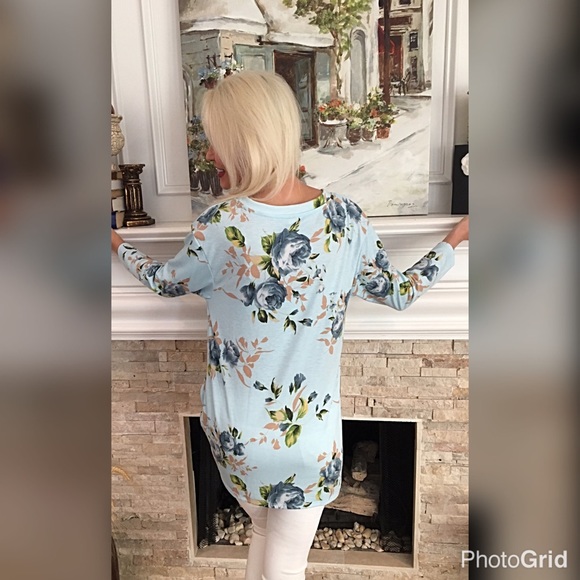 Mint w/blue roses tie front detail tunic! LAST ONE - Picture 2 of 2