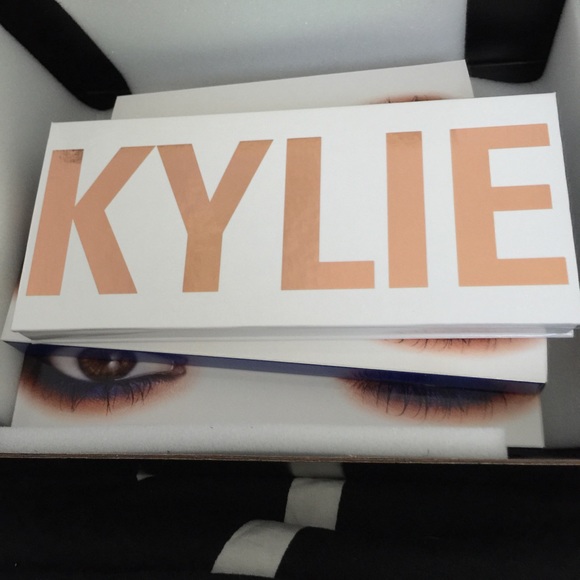 Royal Peach Palette