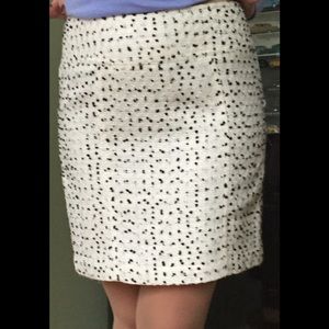 Cache skirt